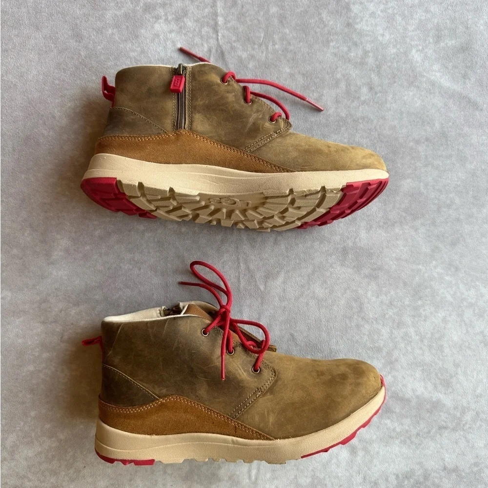 UGG Men's Chukka Boots in Brown and Red